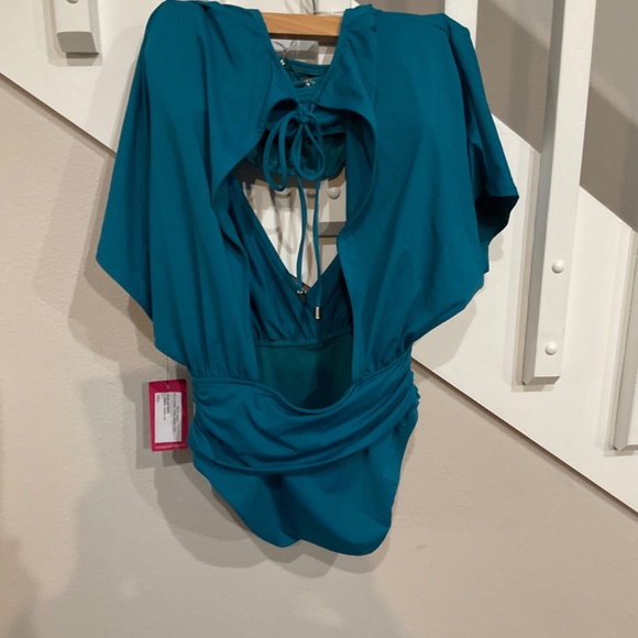 Swinsuit women by Vince camuto - Picture 2 of 5